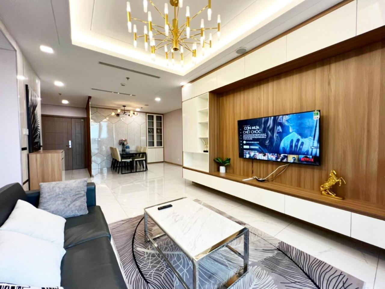 Landmark 81 - Airbnb * TP. Hồ Chí Minh